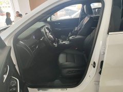 Cadillac XT4 28T FWD Fashion Edition - ფოტო 15