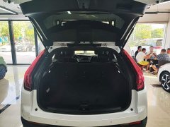Cadillac XT4 28T FWD Fashion Edition - ფოტო 19