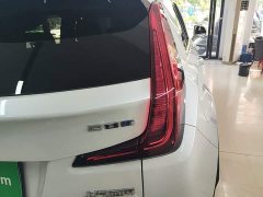 Cadillac XT4 28T FWD Fashion Edition - ფოტო 8
