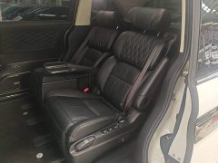 Honda Elysion 2019 2.0L Hybrid Luxury - ფოტო 17