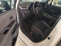 Toyota Gravia 2024 2.5L Hybrid Luxury - ფოტო 16