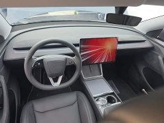 Tesla Model Y Long Range All-Wheel Drive Launch Edition - ფოტო 10