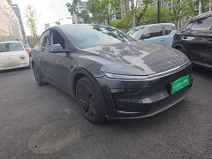 Tesla Model Y Long Range All-Wheel Drive Launch Edition - ფოტო 4