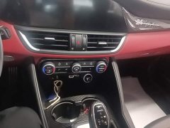 Alfa Romeo Giulia 2021 2.0T 280HP Veloce Ti Sport Edition - ფოტო 13