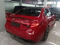 Alfa Romeo Giulia 2021 2.0T 280HP Veloce Ti Sport Edition - ფოტო 7