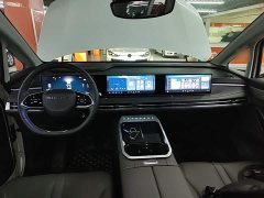 Maxus Dazhong 7 Super Hybrid Long Range Flagship - ფოტო 10