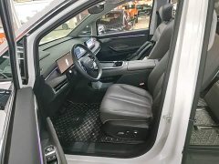 Maxus Dazhong 7 Super Hybrid Long Range Flagship - ფოტო 15