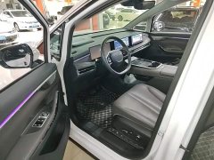 Maxus Dazhong 7 Super Hybrid Long Range Flagship - ფოტო 16