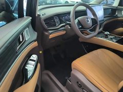 Denza D9 2022 DM-i 970 AWD Flagship - ფოტო 16