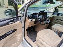 Buick GL8 New Energy Lusang Respect Edition - ფოტო 12