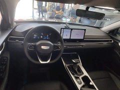 Geely Emgrand 2026 4 Million Commemorative Edition 1.5L CVT Excellence - ფოტო 6