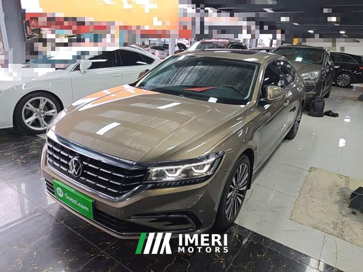Volkswagen Passat 330TSI Luxury