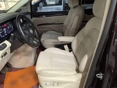 Buick GL8 Avenir Six-Seat Wisdom Courtesy Edition - ფოტო 15