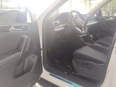 Volkswagen Tiguan L 2025 Outstanding Edition 300TSI Automatic Two-Wheel Drive Dragon Ascendant Version - ფოტო 16