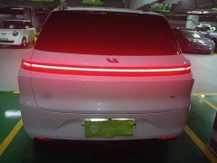 Li Auto L6 Max - ფოტო 6