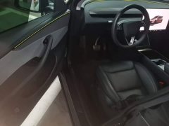 Tesla Model Y Rear-Wheel Drive - ფოტო 16