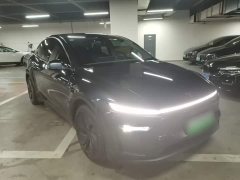 Tesla Model Y Rear-Wheel Drive - ფოტო 4