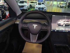 Tesla Model Y 2022 Facelift Rear-Wheel Drive - ფოტო 11