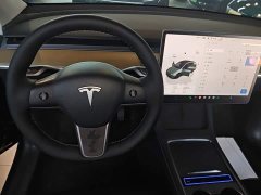 Tesla Model Y Rear-Wheel Drive - ფოტო 14