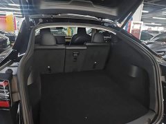 Tesla Model Y Rear-Wheel Drive - ფოტო 19