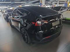 Tesla Model Y Rear-Wheel Drive - ფოტო 5