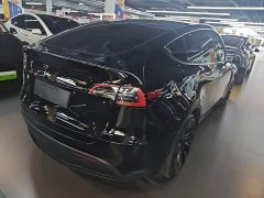 Tesla Model Y Rear-Wheel Drive - ფოტო 7