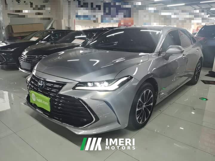 Toyota Avalon Hybrid 2.5L Luxury