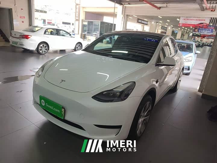 Tesla Model Y Facelift Rear-Wheel Drive