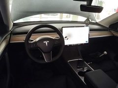 Tesla Model Y Standard Range RWD - ფოტო 10