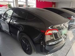 Tesla Model Y Standard Range RWD - ფოტო 5