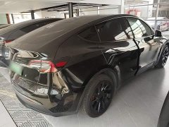 Tesla Model Y Standard Range RWD - ფოტო 7