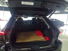 Toyota Venza 2022 Dual Engine 2.5L CVT Two-Wheel Drive Luxury Edition - ფოტო 19