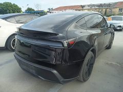 Tesla Model Y Rear-Wheel Drive Launch Edition - ფოტო 7