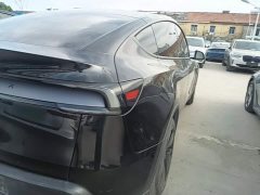 Tesla Model Y Rear-Wheel Drive Launch Edition - ფოტო 8