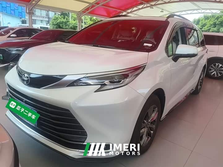 Toyota Sienna 2.5L Hybrid AWD Premium - ავტომობილი ჩინეთიდან