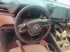 Toyota Sienna 2.5L Hybrid AWD Premium - ფოტო 7