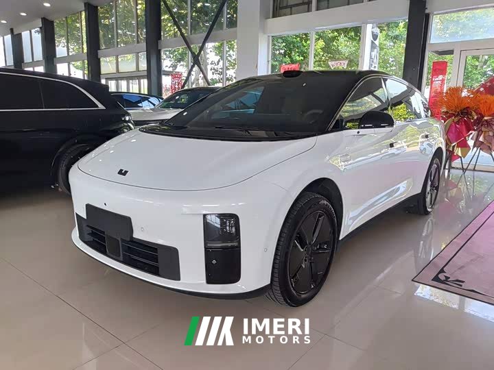 Li Auto i6 2025 Two-Wheel Drive Standard - ავტომობილი ჩინეთიდან