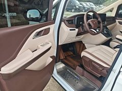 FAW Besturn M9 2023 2.0T Premium Edition - ფოტო 16