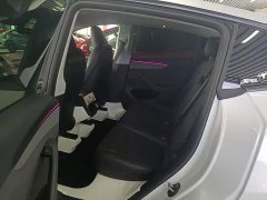 Tesla Model Y Long Range All-Wheel Drive - ფოტო 17