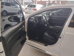 Toyota Camry 2.0G Luxury Edition - ფოტო 16