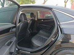 Volkswagen Passat 330TSI Elite - ფოტო 17