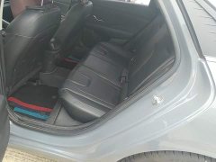 Hyundai Elantra 1.5L CVT Luxury - ფოტო 17