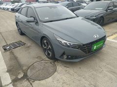 Hyundai Elantra 1.5L CVT Luxury - ფოტო 4
