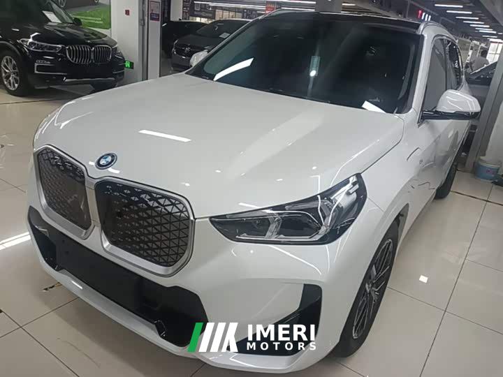 BMW iX1 eDrive25L M Sport Package