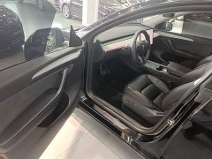 Tesla Model Y Rear-Wheel Drive - ფოტო 16