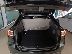 Tesla Model Y 2023 Rear-Wheel Drive - ფოტო 19