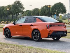 Lynk & Co 03 2025 1.5TD DCT Champion Edition Pro - ფოტო 6