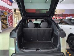 Tesla Model Y L 2025 Long Range All-Wheel Drive - ფოტო 19