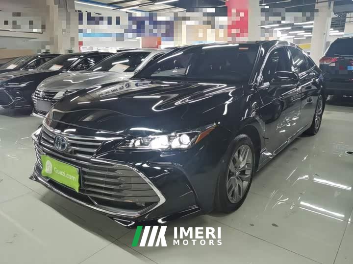 Toyota Avalon Hybrid 2.5L Luxury National VI