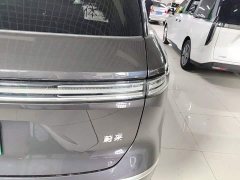 NIO ES8 2026 Six-Seat Executive Luxury Edition - ფოტო 8